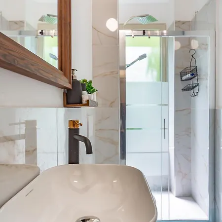 Rosa Pensión Milán